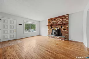 100 10 Coat Ln, Shelton, CT 06484 - Photo 8