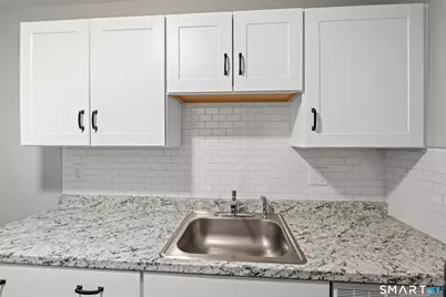 15 Woodsedge Drive #APT 5C, Newington, CT 06111 - Photo 10