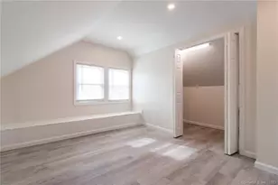 112 Thomas St, West Hartford, CT 06119 - Photo 28