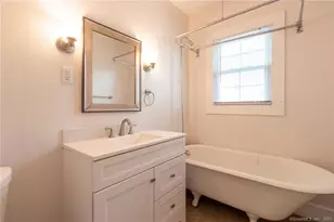 112 Thomas St, West Hartford, CT 06119 - Photo 18