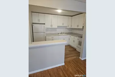 131 Milford St Extension #B10, Plainville, CT 06062 - Photo 4