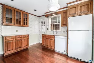 28 Overbrook Rd, Norwalk, CT 06851 - Photo 12