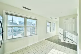 46 Fairgate Dr, Stamford, CT 06902 - Photo 4