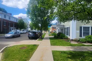 46 Fairgate Dr, Stamford, CT 06902 - Photo 2