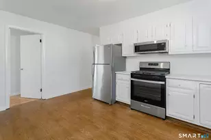 2090 Madison Ave, Bridgeport, CT 06606 - Photo 6