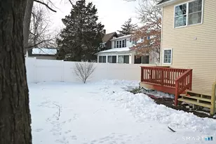 65 Phelps St, East Hartford, CT 06108 - Photo 32