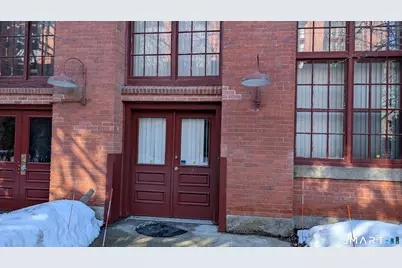 839 Main Street #APT 98, Torrington, CT 06790 - Photo 2