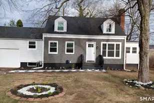 52 Vineyard Rd, North Haven, CT 06473 - Photo 1