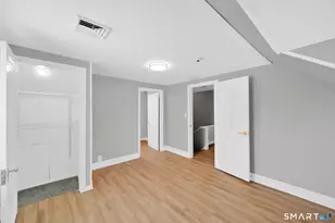 52 Vineyard Rd, North Haven, CT 06473 - Photo 18