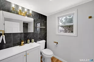 52 Vineyard Rd, North Haven, CT 06473 - Photo 18