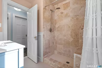 32 Cedarhurst Lane, Milford, CT 06461 - Photo 16