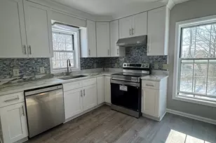 136 Blueberry Hill Rd, Groton, CT 06340 - Photo 6