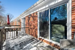 125 Lawn Ave, Stamford, CT 06902 - Photo 14