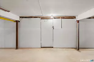 125 Lawn Ave, Stamford, CT 06902 - Photo 16