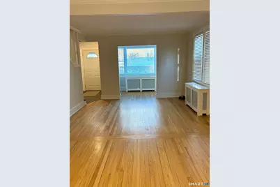 124 Pemberwick Road #Left Side, Greenwich, CT 06831 - Photo 4