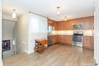 50 Hollister Way South #50, Glastonbury, CT 06033 - Photo 2