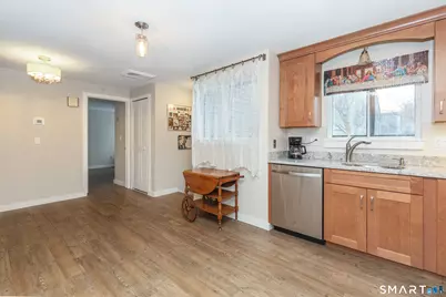 50 Hollister Way South #50, Glastonbury, CT 06033 - Photo 10