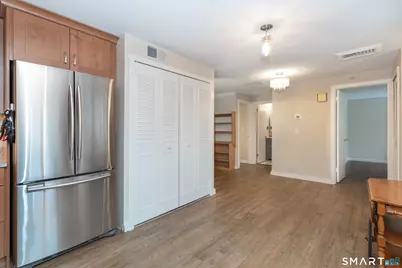 50 Hollister Way South #50, Glastonbury, CT 06033 - Photo 8