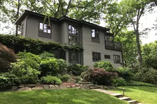 31 Splitrock Rd, Norwalk, CT 06854 - Photo 2