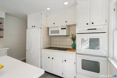 100M Harrison Avenue, New Canaan, CT 06840 - Photo 14