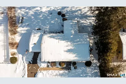 26 Kelly Road, Hamden, CT 06518 - Photo 32