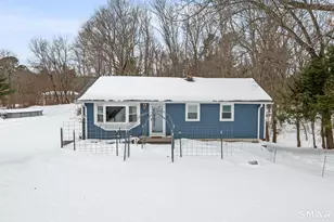 295 Phoenix St, Vernon, CT 06066 - Photo 2