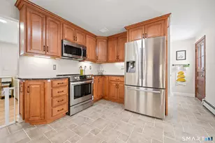 295 Phoenix St, Vernon, CT 06066 - Photo 8