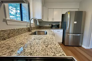 7 Homestead Ln, Brookfield, CT 06804 - Photo 4