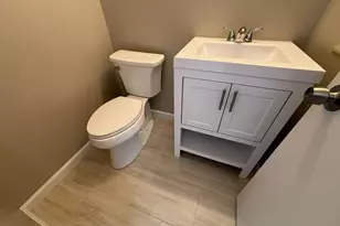 7 Homestead Ln, Brookfield, CT 06804 - Photo 8