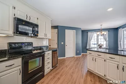 24 Mary Catherine Circle, Windsor, CT 06095 - Photo 14