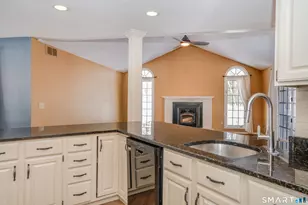 24 Mary Catherine Cir, Windsor, CT 06095 - Photo 12