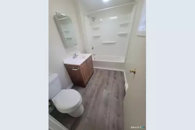 20 Lounsbury Avenue #2S, Waterbury, CT 06706 - Photo 6