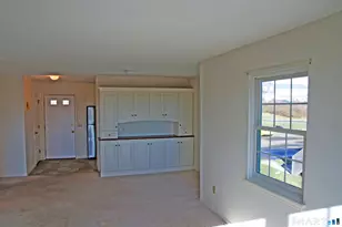 53 Brushy Plain Rd, Branford, CT 06405 - Photo 4