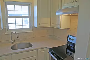 53 Brushy Plain Rd, Branford, CT 06405 - Photo 8