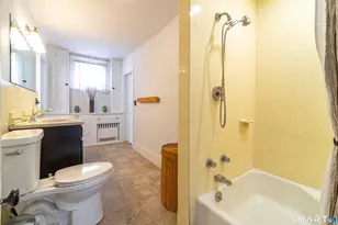 185 Broadway St, Norwich, CT 06360 - Photo 34