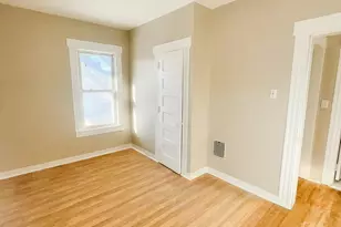 251 Hough Ave, Bridgeport, CT 06608 - Photo 4