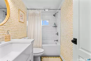 138 Granville St, Fairfield, CT 06824 - Photo 20