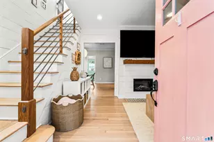 138 Granville St, Fairfield, CT 06824 - Photo 2