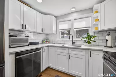 12 Fremont Street, Meriden, CT 06451 - Photo 8