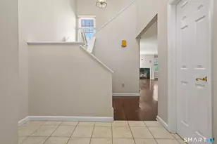 51 Brittania Dr, Danbury, CT 06811 - Photo 4