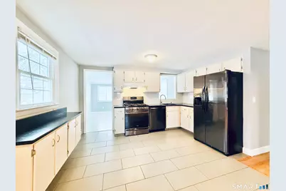 99 Quinsey Drive, Bridgeport, CT 06606 - Photo 6