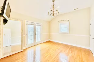 99 Quinsey Dr, Bridgeport, CT 06606 - Photo 10