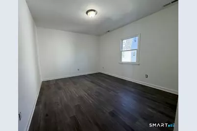 30 Dora Street, Stamford, CT 06902 - Photo 10