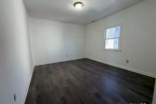 30 Dora St, Stamford, CT 06902 - Photo 10