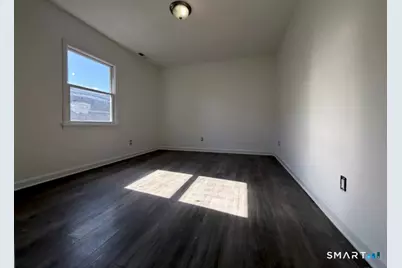 30 Dora Street, Stamford, CT 06902 - Photo 12