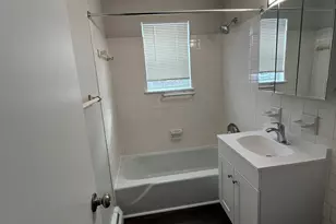 270 High St, Torrington, CT 06790 - Photo 4