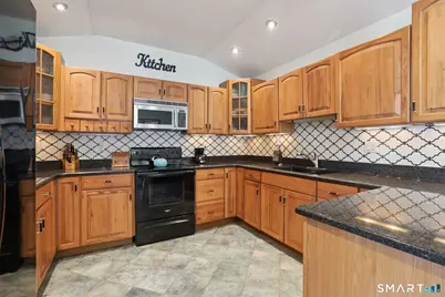 11 Poplar Drive, Seymour, CT 06483 - Photo 8