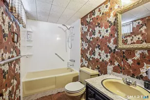 31 Valerie Ln, Danbury, CT 06811 - Photo 22