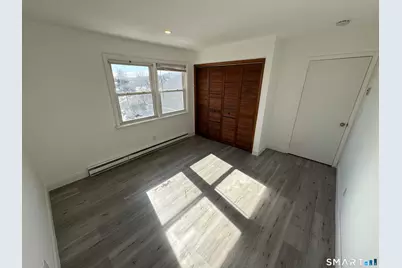 1 Reynolds Avenue #Upstairs, Stamford, CT 06905 - Photo 8