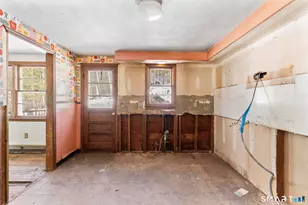 9 New Light Dr, Danbury, CT 06810 - Photo 8